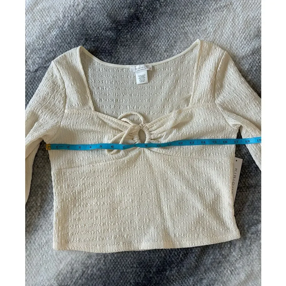 Kirious Los Angeles Cream Cropped Crinkle Long Sleeve Babydoll Peasant Top Large